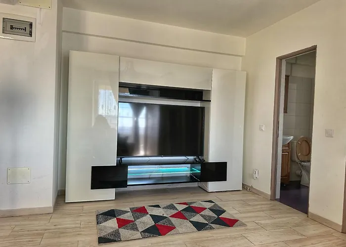 Fancy Promenada Balcon Panoramic, Parcare, Incalzire Pardoseala, Self Check In, Coffee Tea Snack Craiova